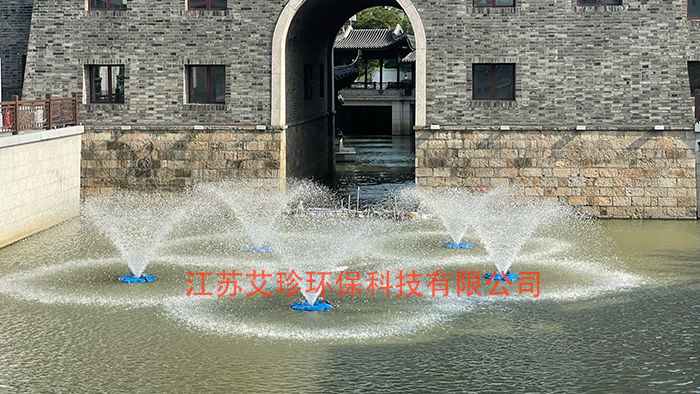 全自動(dòng)噴泉曝氣機(jī)為河道增氧助力
